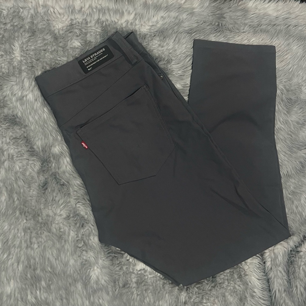 Levi Strauss 511 Men’s Black Straight-Leg Pants (36/30)